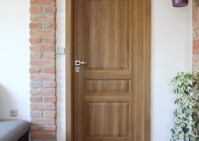 Dveře 82